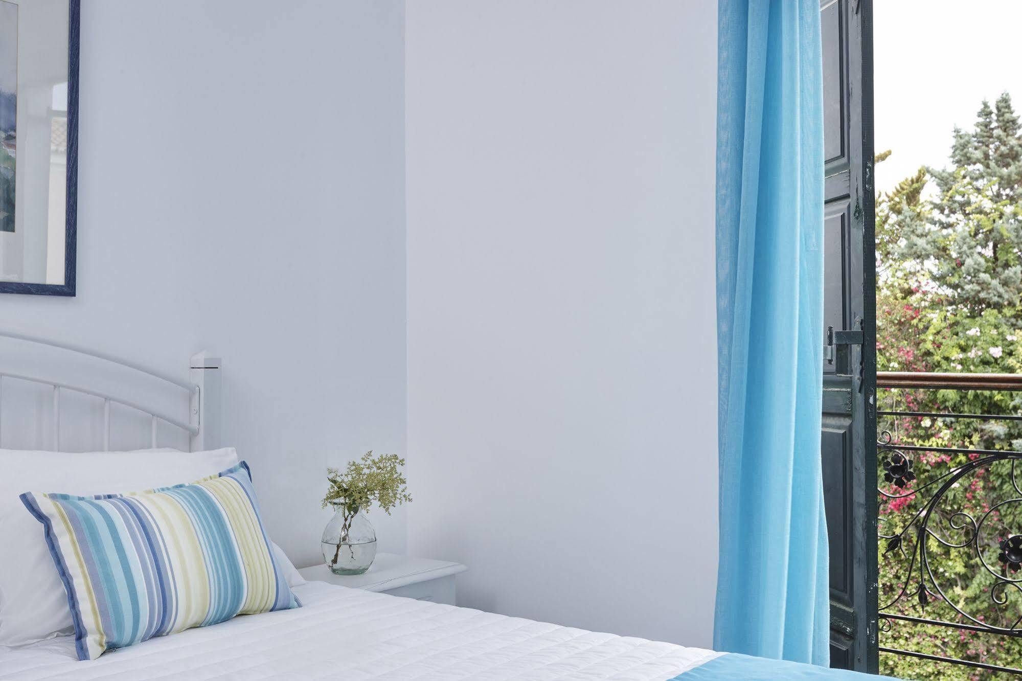 Spetses Retreat Accommodation Exterior photo
