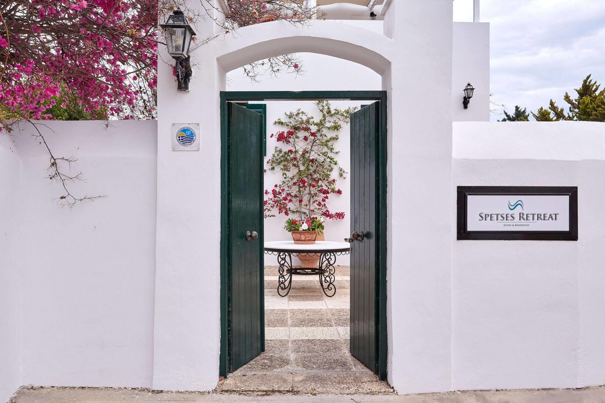 Spetses Retreat Accommodation Exterior photo
